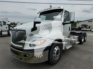 2018 INTERNATIONAL LT 9012034590