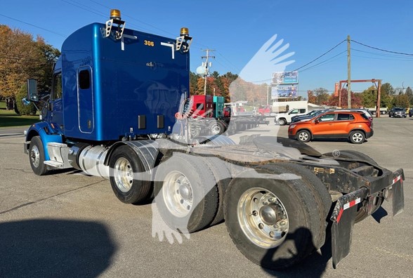 2019 PETERBILT 567 - image 4 of 6