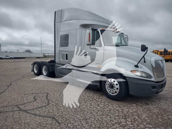 2017 INTERNATIONAL PROSTAR - image 4 of 6