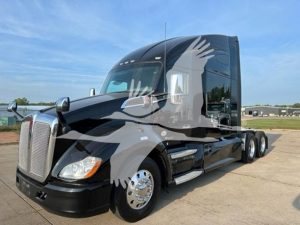 2017 KENWORTH T680 8034610073