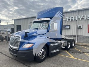 2019 INTERNATIONAL LT 9027892864