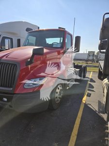 2018 INTERNATIONAL LT 9028340940