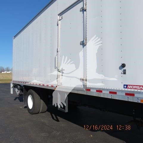 2018 INTERNATIONAL DURASTAR 4300 - image 3 of 6