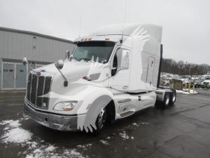 2015 PETERBILT 579 9038441319