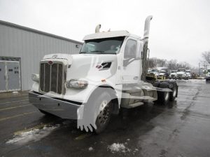 2019 PETERBILT 567 9038443425