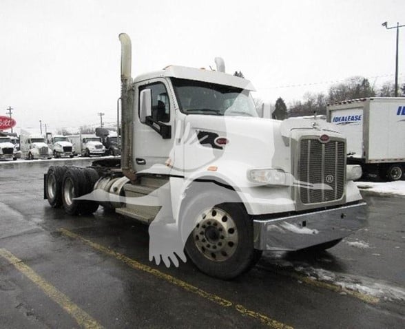 2019 PETERBILT 567 - image 2 of 6