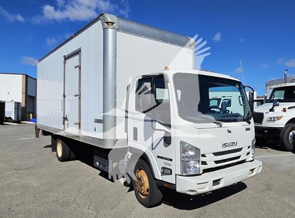 2017 ISUZU NRR - image 2 of 6