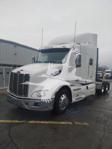 2017 PETERBILT 579 9038535583