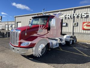 2015 PETERBILT 579 9040272073