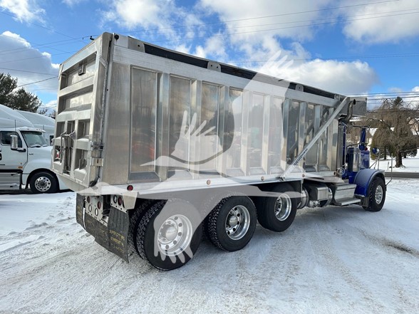 2020 PETERBILT 389 - image 3 of 6